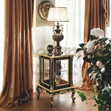 豪华经典的黑色橱柜灯手工家具 手工雕刻 优雅的金叶细节 顶级品质的经典意大利家具 采用实木材料 彰显奢华的生活方式 优雅的家居理念搭配美丽昂贵的实木橱柜 皇家宫殿传统客厅家具