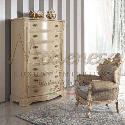 premium quality solid wood little armchairs ideas classic exclusive handmade design made in Italy baroque venetian carved solid wood armchair best italian furniture elegant bespoke made in Italy fabrics and finishes traditional timeless bespoke armchair design for royal palaces and villas decoration projects