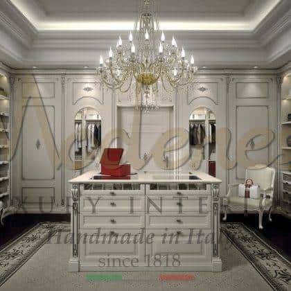 refined best quality handmade artisanal wardrobes production high-end made in Italy handcrafted furniture handmade carvings elegant silver leaf details majestic wardrobe ideas premium quality solid wood interiors ornamental interiors elegant home decorations royal palace traditional timeless baroque design