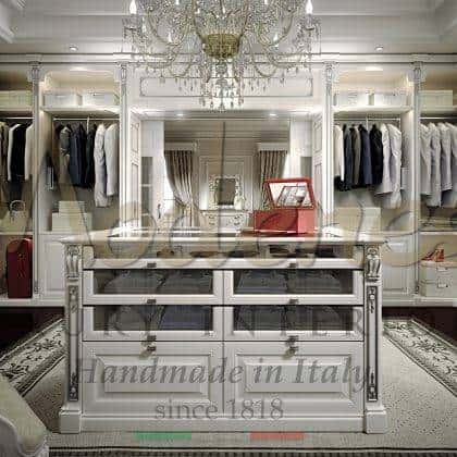 customized solid wood white wardrobes traditional venetian style handmade carved refined sliver leaf finishes dress island fixed furniture bespoke home furnshing project soft finishes elegant fabrics ideas made in Italy classic wooden royal luxury design exclusive handcrafted solid wood