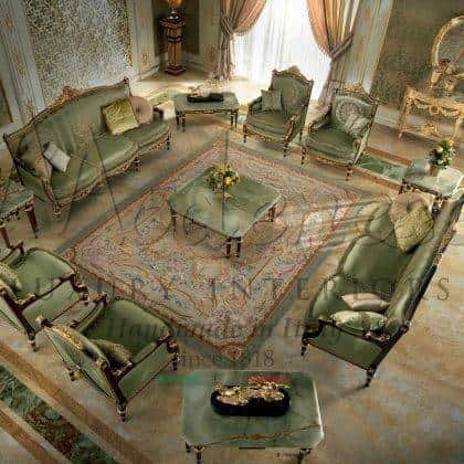 Высококачественная итальянская мягкая мебель в классическом стиле диваны кресла на заказ большой выбор ткани и отделок премиального класса полностью сделано на заказ в италии