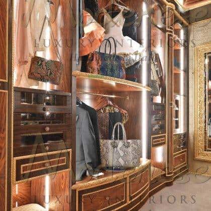 Роскошные гардеробные на заказ из массива дерева 100% производство ручной работы высокое итальянское качество премиум класса проектировка и изготовление на заказ элегантные классические гардеробные в современном оформление элитный декор гардеробной комнаты