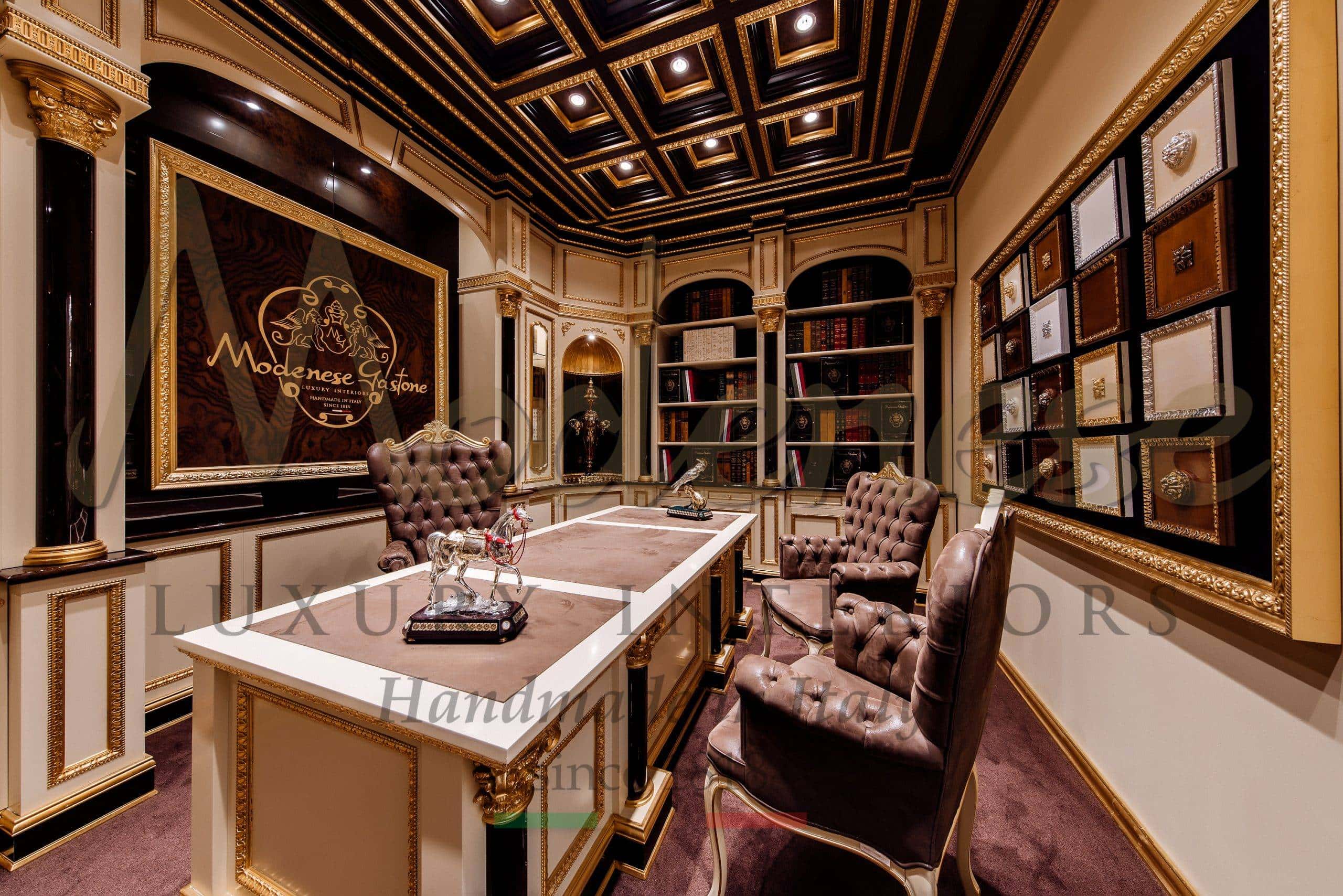 роскошная классическая итальянская корпусная встроенная мебель из массива на заказ для личного кабинета дизайн проект интерьера оформление личного кабинета в элегантном классическом итальянском стиле