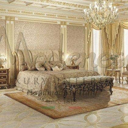 traditional solid wood bed bench luxury classic baroque style graceful interior manufacturing capitonè details elegant golden leaf refined décor villas palace décor unique french taste rafined style made in Italy high-end quality classy furniture sophisticated venetial design