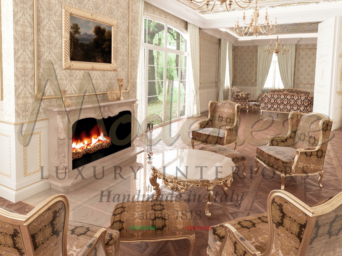 ديكور غرفة جلوس مذهل مع موقد. غرفة معيشة كلاسيكية على الطراز الكلاسيكي. تصنيع أثاث فاخر وعالي الجودة من تصميمات داخلية تقليدية مصنوعة يدويًا في إيطاليا.