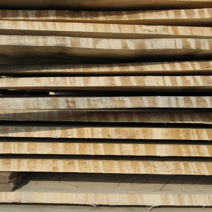 选实木 优质材料 豪华生产 手工雕刻 彩绘 高端 最佳材料 意大利标准 意大利制造 用于豪华装饰的顶级产品 室内设计 豪华风格的壁板木板板面 木制家具 设计 工艺 胡桃橡