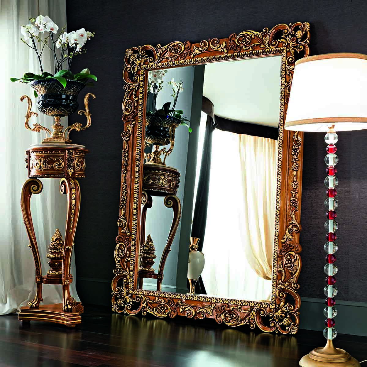 Custom Commode Designs for Luxury Interiors