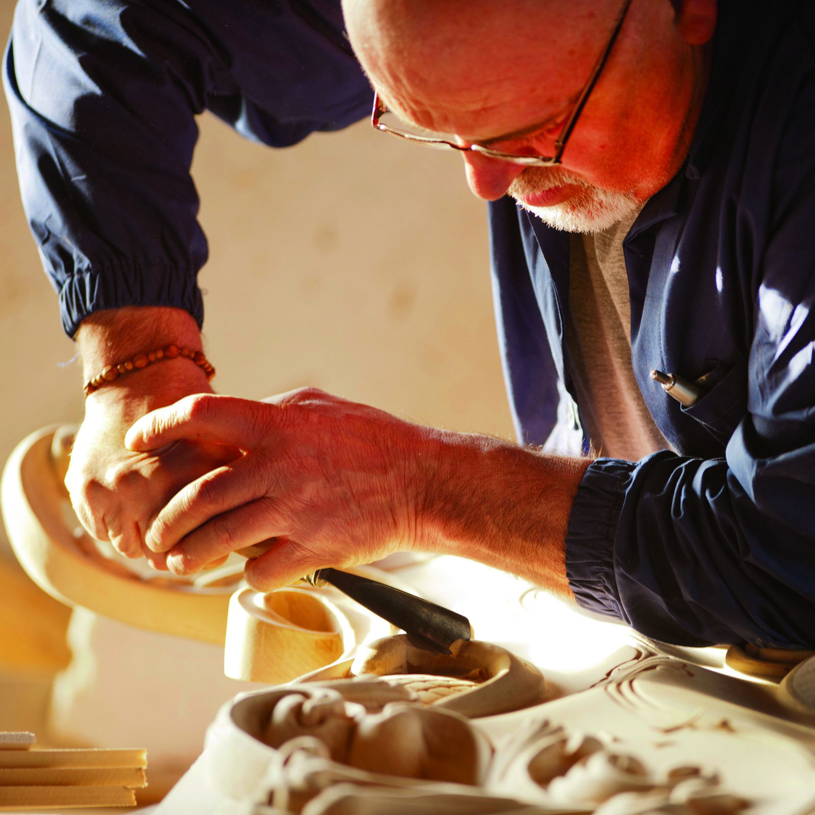 我们如何雕刻木材