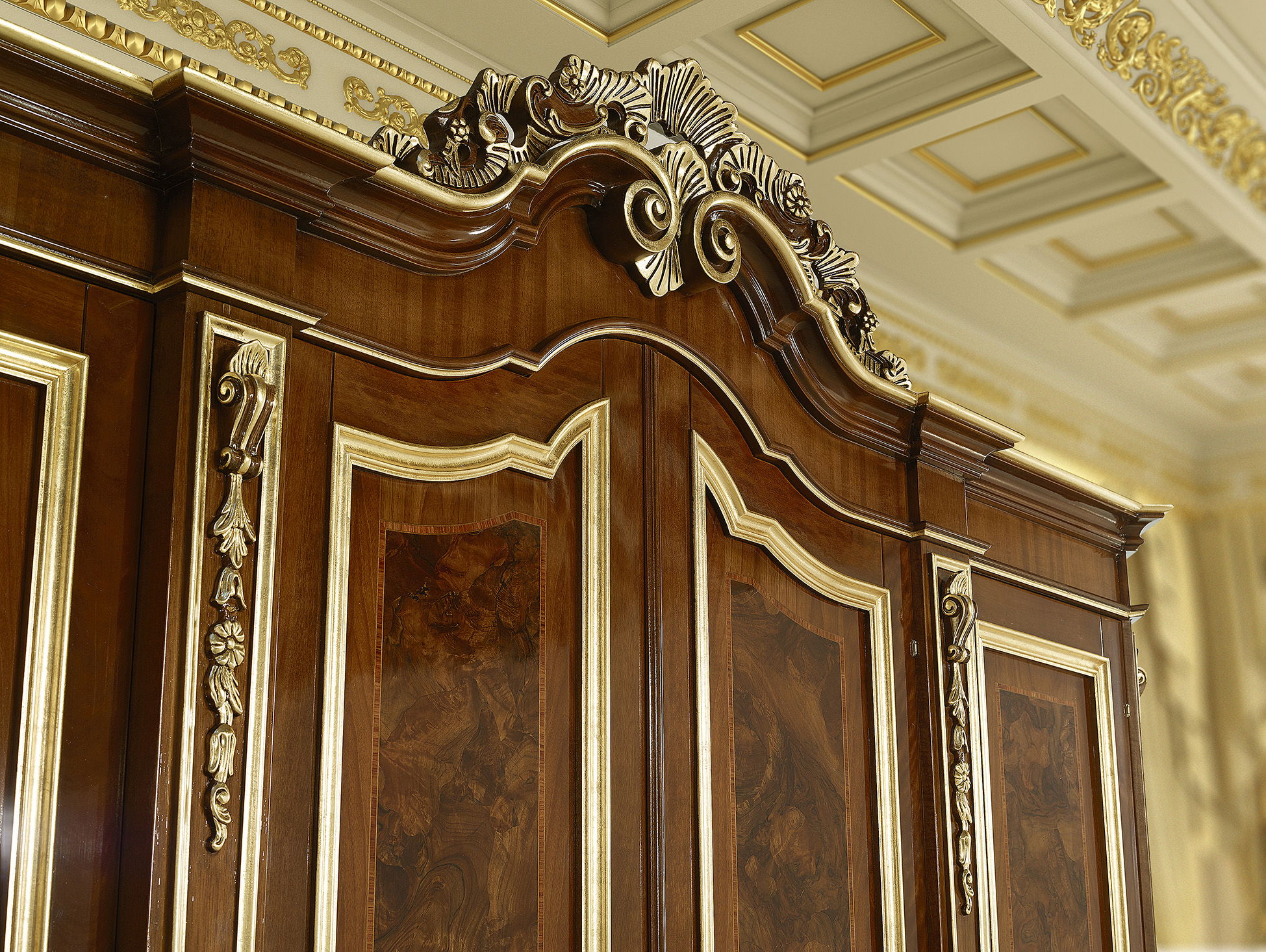 最好的家具是用实木制成的