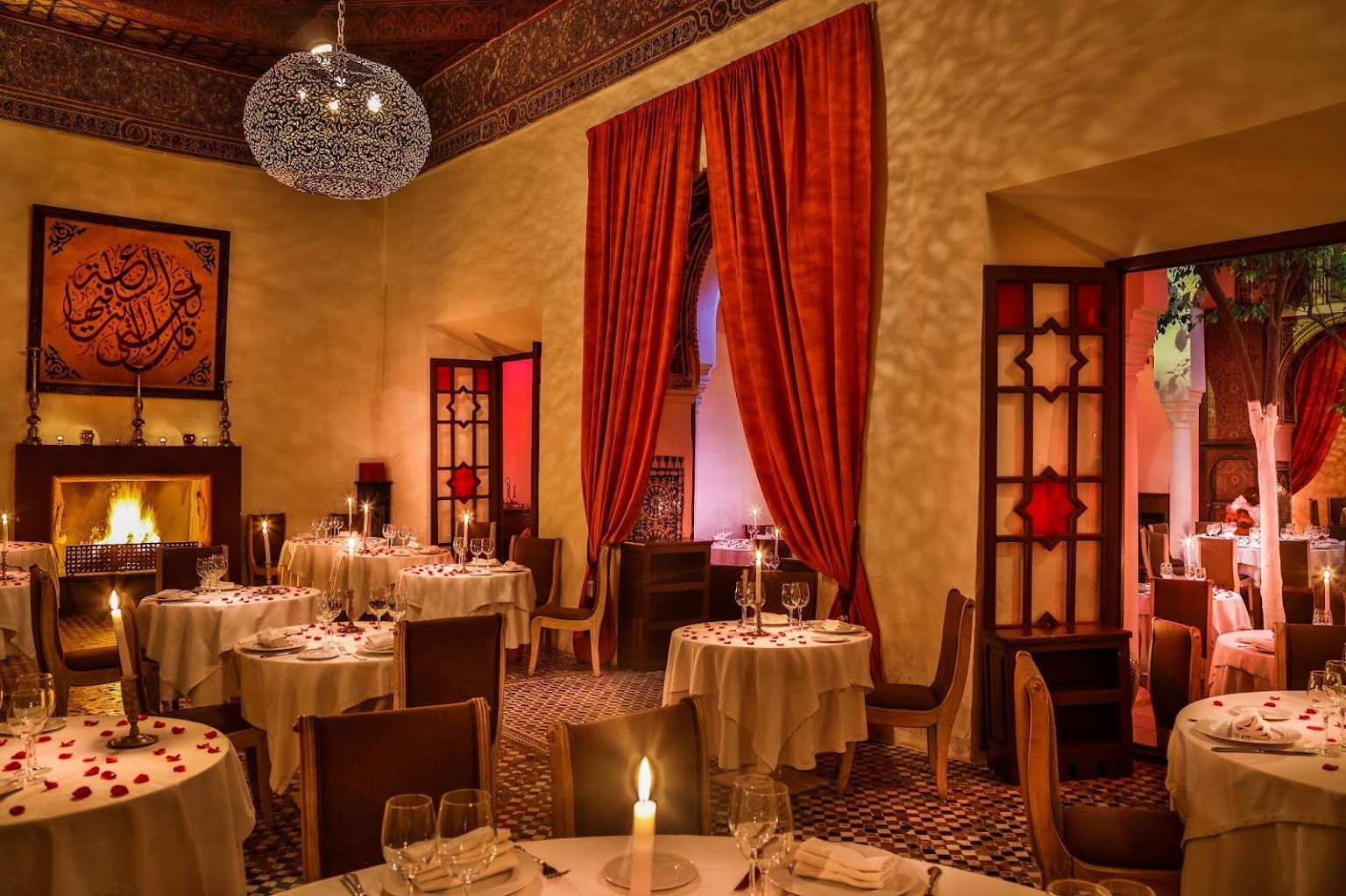 Рестораны Марокко с итальянской мебелью