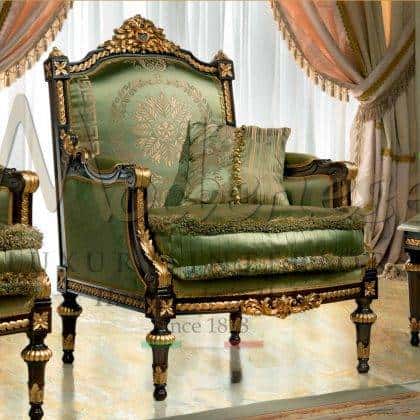 best quality made in Italy handmade carved and manufactured luxury armachair elegant handcrafted armchair ideas high-end empire style exclusive furniture top quality artisanal interiors production majestic dining room areas refined handmade armchair in solid wood exclusive furniture production made in Italy precious green fabric upholstery