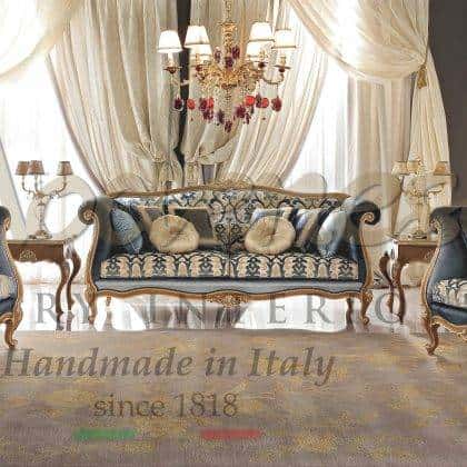 Роскошные комплекты диванов в классическом стиле из массива дерева золотая фольга элегантные ткани резьба по дереву 100% сделано в италии качество премиум класса мягкая мебель от итальянских дизайнеров интерьеров