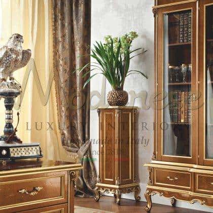 classic style solid wood office furnishing project baroque handcrafted vase stand luxurious majestic high-end made in Italy quality artisanal manufacturing bespoke office projects ornamental handmade accessories traditional baroque rococo' victorian style luxury classic custom-made offices handmade craftsmanship