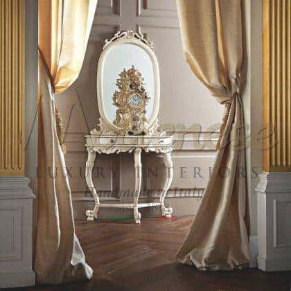 ivory patinated figured mirror furniture exclusive sophisticated solid wood customization venetian ivory laef details finish classy console structure details venetian handmade interiors italian style furniture palace royal villa furniture venetian elegant hotel projects contract