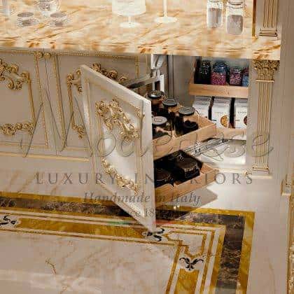 luxusní elegantní masivní dřevo Royal - Ivory (slonová kost) kuchyně baroko tradiční luxusní italský pevný nábytek špičková řemeslná výroba barokní bytové dekorace krásnákolekce v benátském stylu detaily listového zlata exkluzivní design