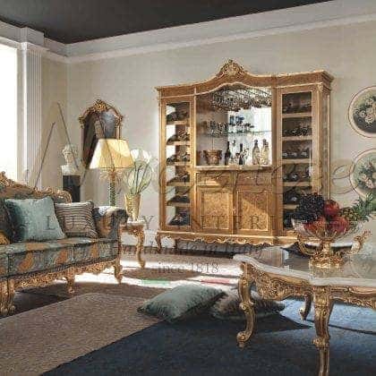 luxusní špičková ruční výroba rafinovaná nejlepší dřevěná skříňka vinná úprava masivní dřevo benátské baroko klasický styl elegantní detaily listového zlata vyrobeno v Itálii nábytek řemeslný nejlepší kvalita empírové viktoriánské baroko jedinečný styl nábytku na zakázk exkluzivní královské vily nejvyšší kvalita ornamentální dekorace