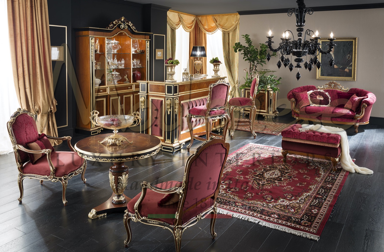 Fabrication artisanale italienne de meubles de luxe production sur mesure design élégant et raffiné projets exclusifs maison villa décoration détails or meilleurs intérieurs