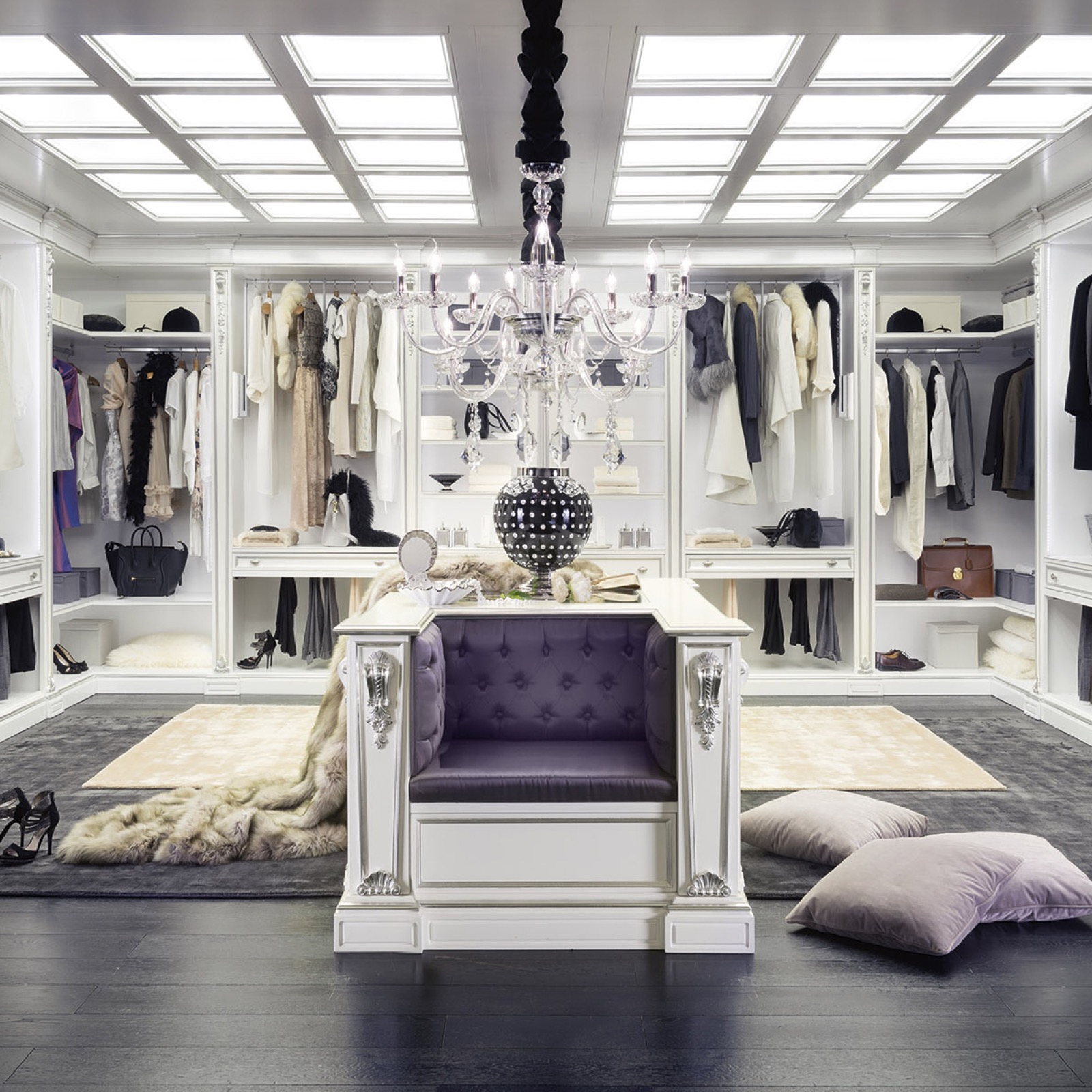 Luxury Walking Closets | Modenese InteriorsLUXURY WALK-IN CLOSETS