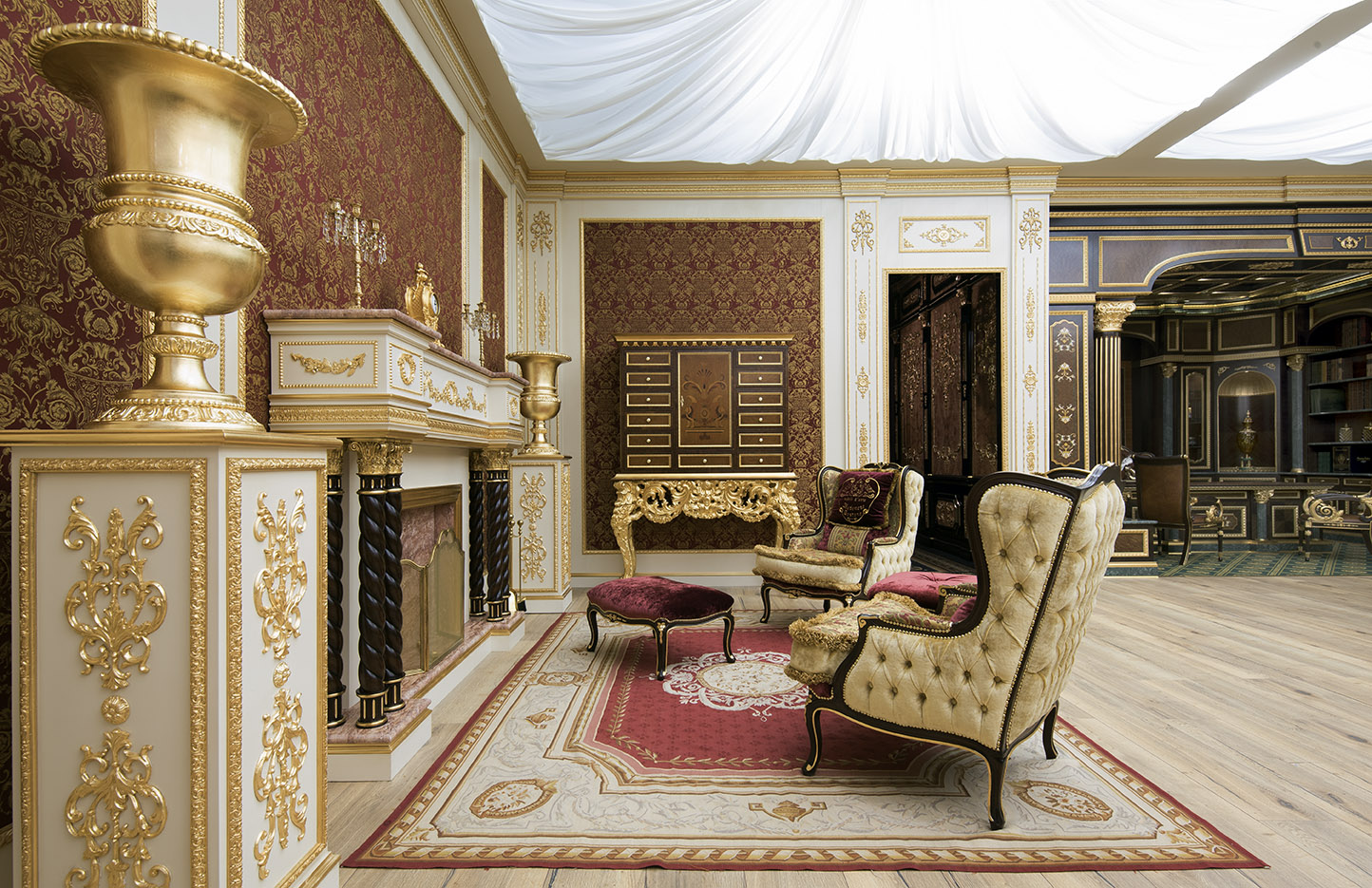 Feel the difference in Italian traditional luxury furniture