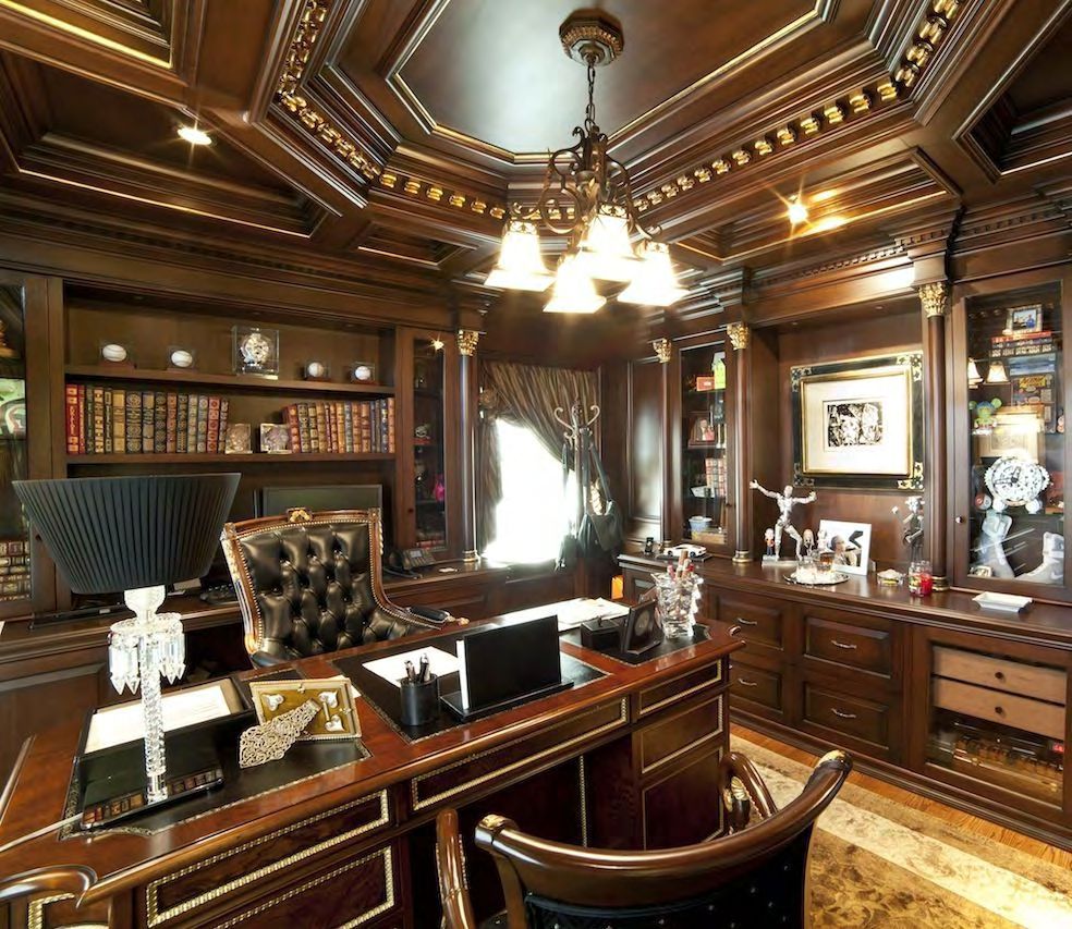 Gorgeous Classic Office Design